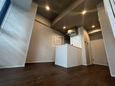 【居間・リビング】 | ブエナビスタ難波サウスタワー | ブエナビスタ難波サウスタワー　リビング・ダイニングスペース