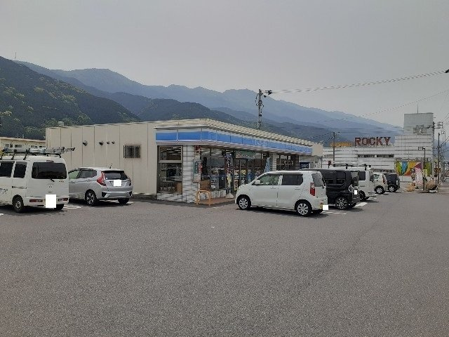 夢の周辺|ローソン四国中央寒川町宮ノ前店まで600m