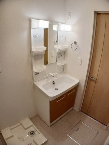 ＲＥＶＥ馬木　Ａの洗面所