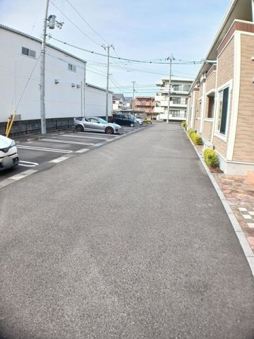 ＲＥＶＥ馬木　Ａの駐車場