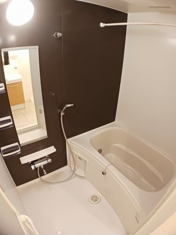 ＲＥＶＥ馬木　Ａの浴室
