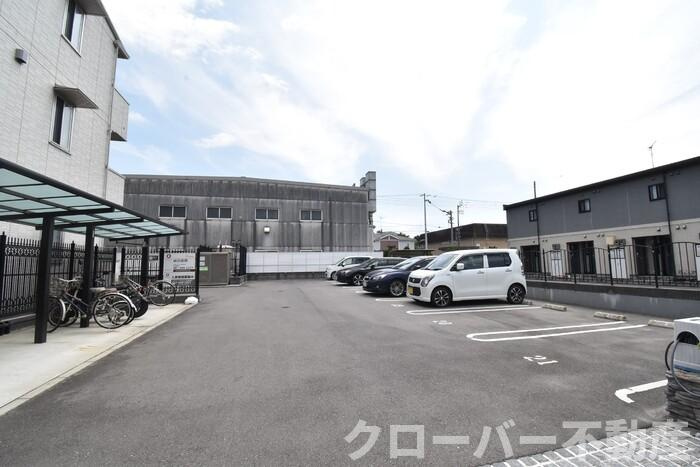 サンライズ豊益 築港町の駐車場|駐車場