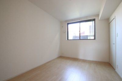 【洋室】 | ルミエールソレイユ