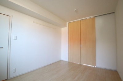 【洋室】 | ルミエールソレイユ