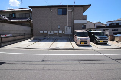 【駐車場】 | ルミエールソレイユ