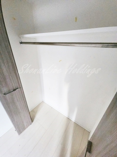 平塚市明石町の賃貸マンションの収納