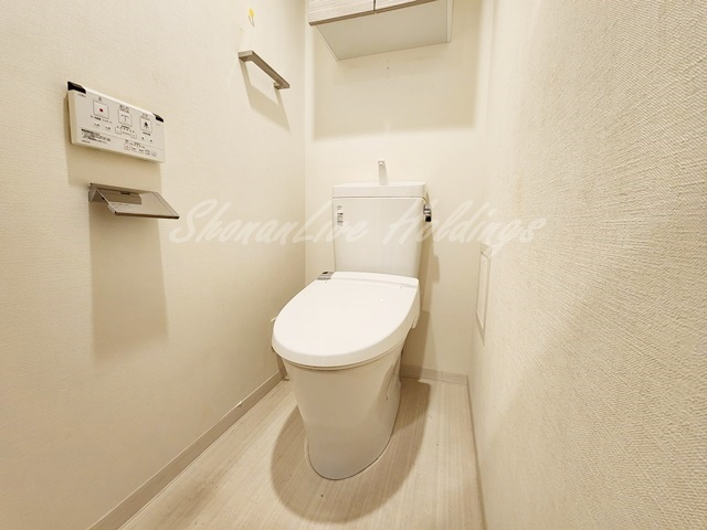 平塚市明石町の賃貸マンションのトイレ