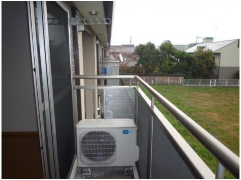 【バルコニー】 | ロイヤルコート