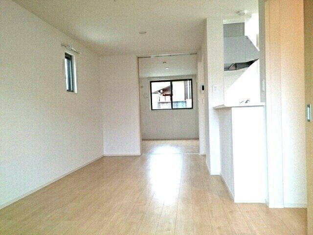 ルミエール　ソレイユの居間・リビング