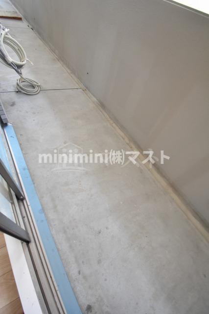 エスリード大阪上本町ブランシュのバルコニー