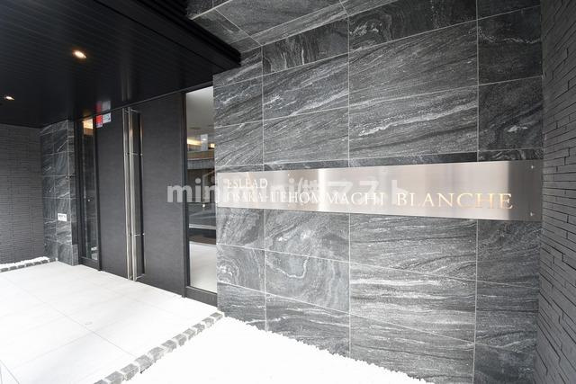 エスリード大阪上本町ブランシュのエントランス