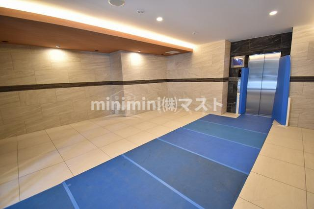 エスリード大阪上本町ブランシュのロビー