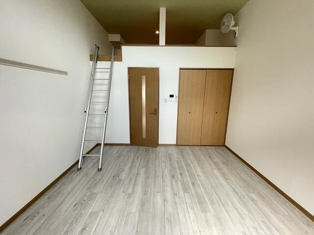 エスペランサ高嶋の居間・リビング