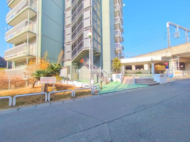 東武越谷サンライトマンションの外観