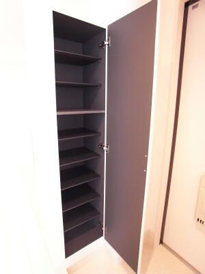 リブリ・にれの木の収納