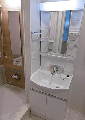 【独立洗面台】 | ラシーネ天神下 | 独立洗面台あり、毎朝おしゃれに忙しい女性の方におすすめです