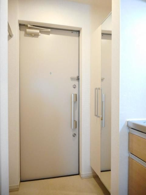 ラ　プルメリアの玄関