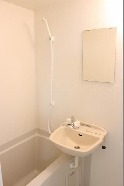 カーサフローラの浴室