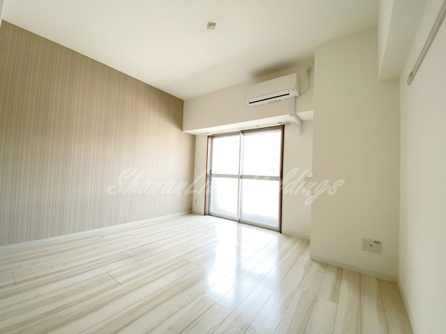 ライブロック湘南の居間・リビング|開放感のあるリビング♪