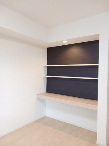 マイトレーヤ　広の内装|明るい室内です