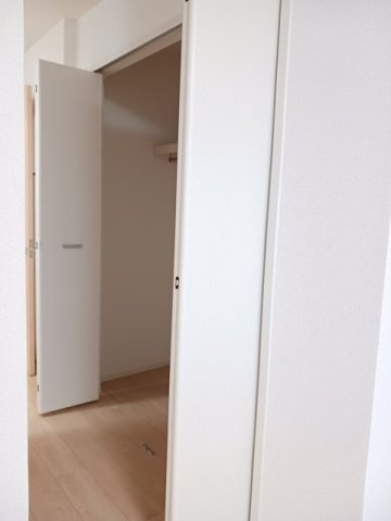 マイトレーヤ　広の収納|大きなものも収納できそうです