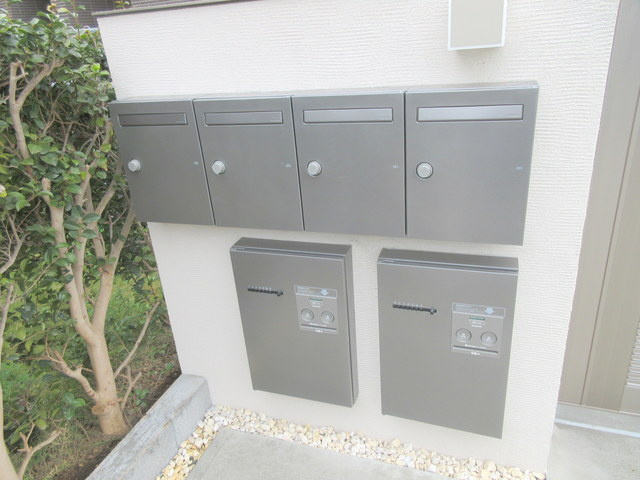 メゾン・ド・オリーブのその他共用部分|★宅配ボックス完備★