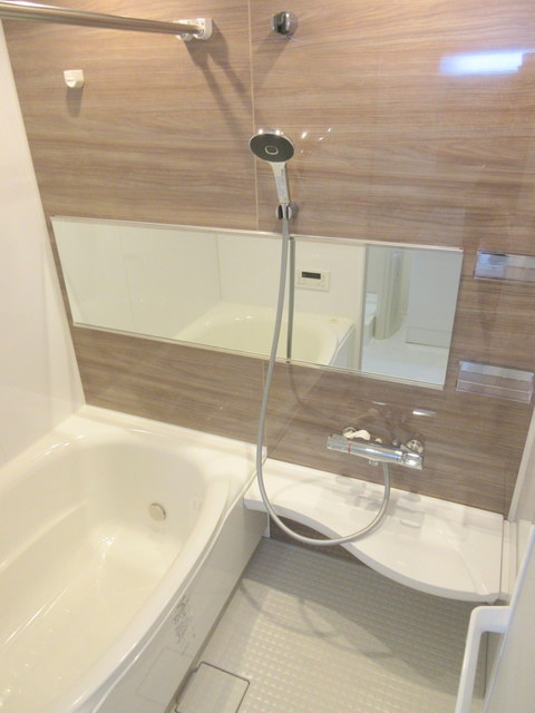 メゾン・ド・オリーブの浴室|★浴室乾燥機付きバスルーム★