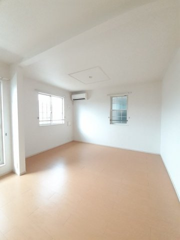 スペランツァⅠの居間・リビング|使いやすい居間です