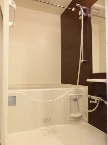 ラ　ルーチェの浴室|日々の疲れを癒すお風呂付です