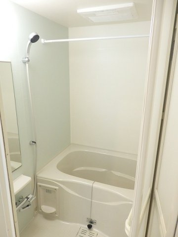 シャルム・コートⅢの浴室|お風呂で日々の疲れを落としましょう