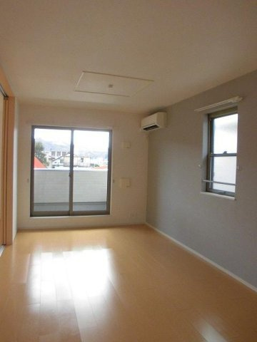 セレッソ・Ⅱ　Ｂの居間・リビング|ゆったり過ごせるリビングです