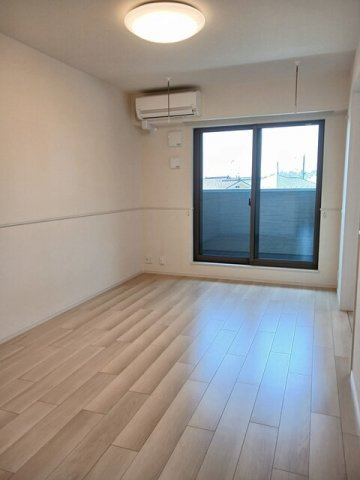 エポックの居間・リビング|こちらのリビングで趣味の時間をお楽しみください