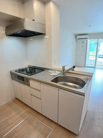 ストーンズ三次ｙｕ　Ⅲのキッチン|お料理しやすいキッチンです