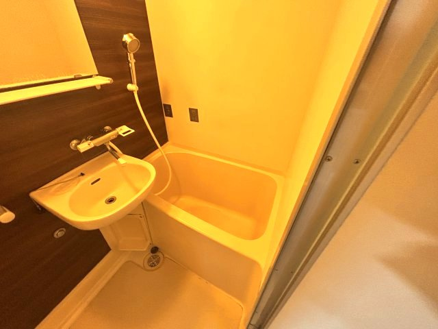 シャルムメゾン深江の浴室