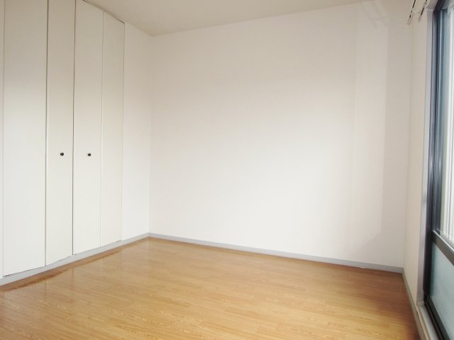 安芸郡熊野町萩原６丁目のアパートの居間・リビング