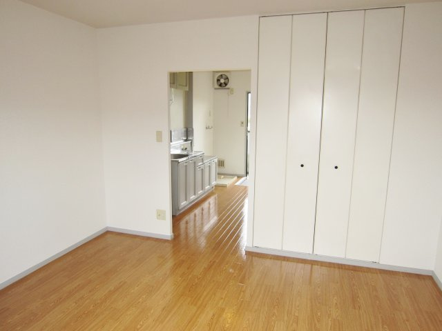 安芸郡熊野町萩原６丁目のアパートの内装