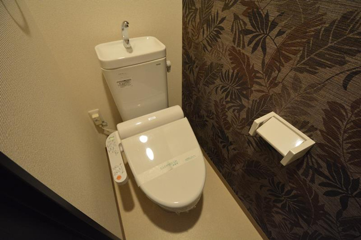 温水洗浄便座機能付き