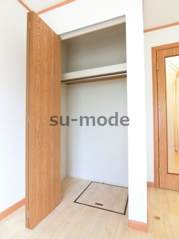 エスポアールB棟の収納