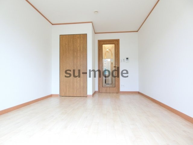 エスポアールB棟の居間・リビング