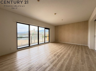 上ヶ原TWENTYEIGHTの居間