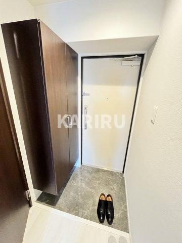 グランステディ城東中央の玄関