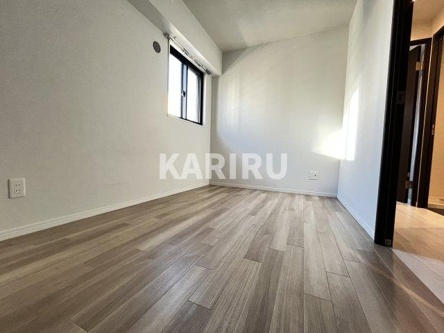 グランステディ城東中央の洋室