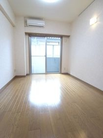 菱和パレス小石川後楽園の居間・リビング