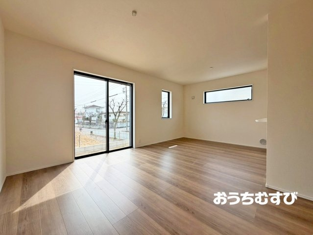 春日井市高森台7丁目（全2棟）の居間・リビング
