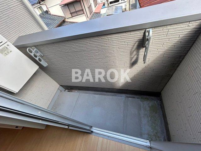 福岡市東区香椎駅東３丁目のアパートのバルコニー