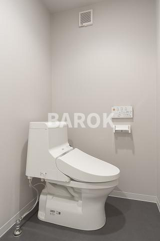 福岡市東区香椎駅東３丁目のアパートのトイレ