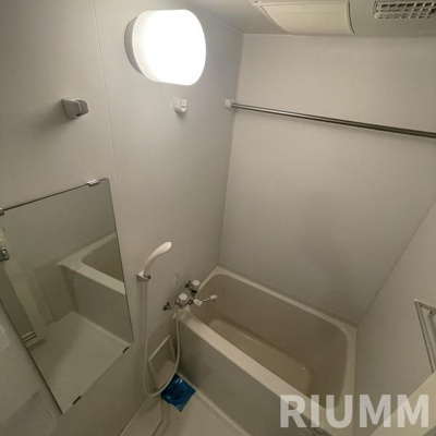 【浴室】 | シェ・ルイ