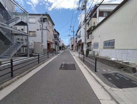 湯里５丁目倉庫事務所の周辺
