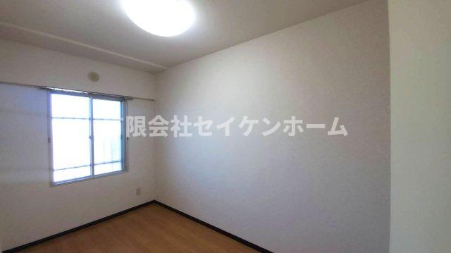 グリンパーク籠原の洋室