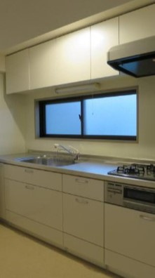 【キッチン】 | ロイヤルパーク高田 | きれいなキッチンです